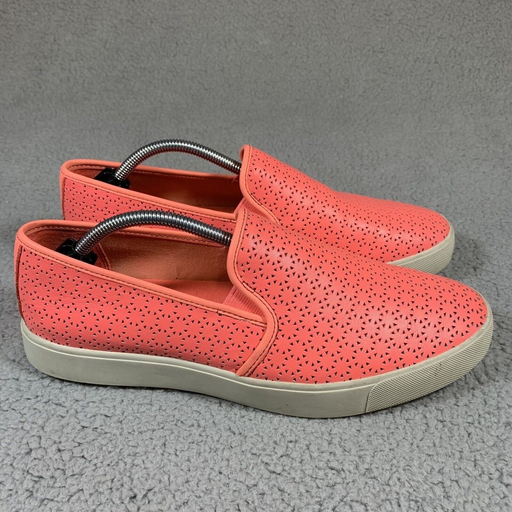 Under Armour Womens UA DJ Leather Low Top Slip On Sneakers Size 9.5  1286236-819